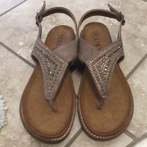 Layla sandals size 7 taupe